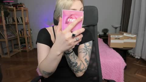 violet_oblivion online show from 01.26.25