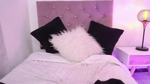 Mary online show from 01.08.25