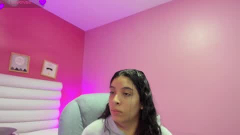 violet_sinclair online show from 05.19.26