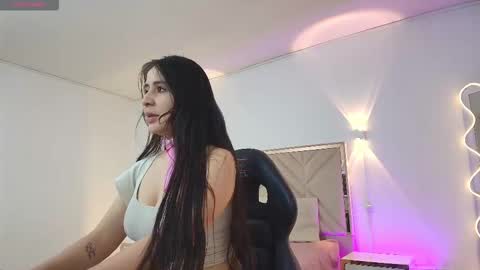 violet_tay1 online show from 09.17.25