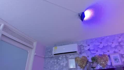 violeta_medina online show from 12.21.24