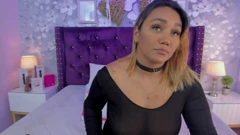 Snapshot of violeta_medina chatting on 06.30.26 violeta_medina online show from 06.30.26