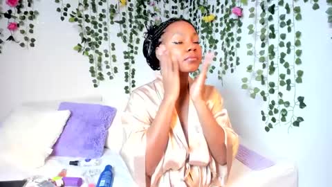 Snapshot of violeta_milleer chatting on 03.07.25 Violeta online show from 03.07.25