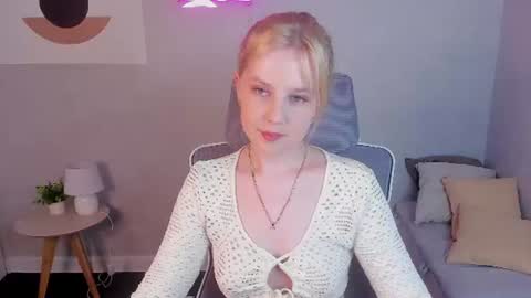 Snapshot of violeta_paul chatting on 07.21.26 Violeta online show from 07.21.26