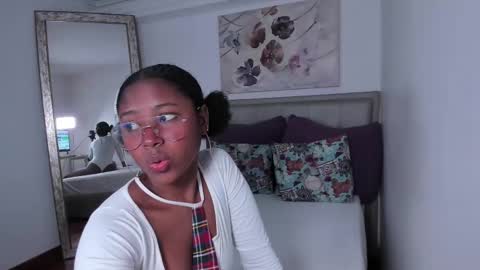 violeta_ruiz_ online show from 02.20.25