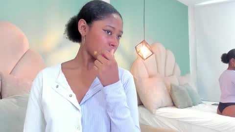 violeta_ruiz_ online show from 10.13.25