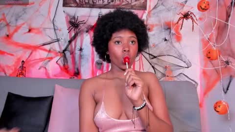 violeta_ruiz_ online show from 10.24.25