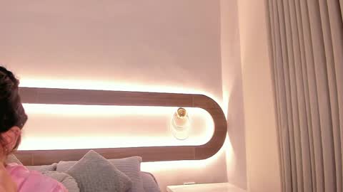 Violeta Sum online show from 04.21.26