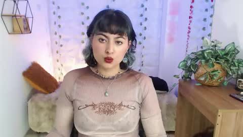 Snapshot of violeta_ximenez chatting on 10.16.25 Violeta  online show from 10.16.25