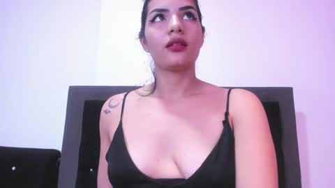 VioletaDums online show from 01.28.25