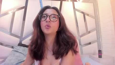 Violet online show from 08.05.26