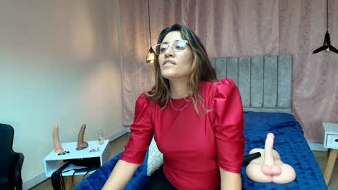 VIOLETA online show from 12.13.24