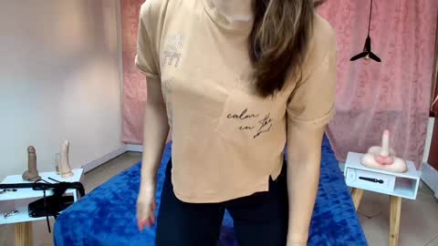 VIOLETA online show from 12.16.24