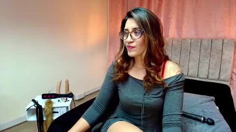 VIOLETA online show from 03.10.25