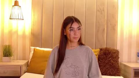 Cute Violet online show from 09.26.25