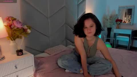 Violet online show from 10.05.25