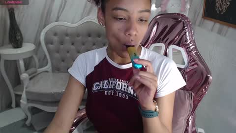 violeth_b online show from 01.03.25