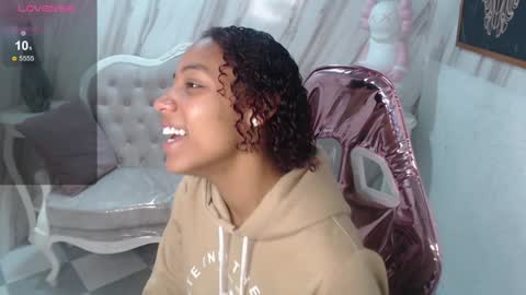 violeth_b online show from 01.08.25