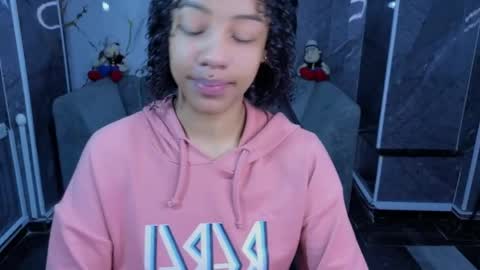 violeth_b online show from 05.19.26
