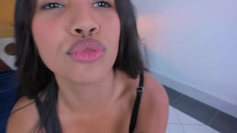 Snapshot of violeth_foxx chatting on 02.05.25 Violeth Foxx online show from 02.05.25