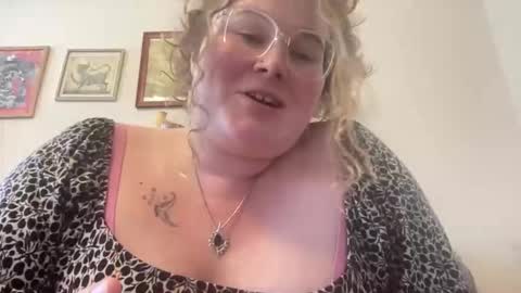 violetlyhappy online show from 05.01.26