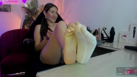 violetparkker online show from 01.31.25