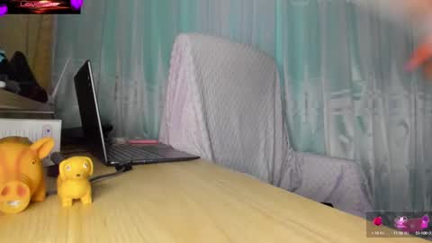 violetparkker online show from 10.17.25