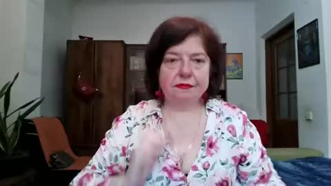 Snapshot of violetpulse chatting on 06.17.26 violetpulse online show from 06.17.26