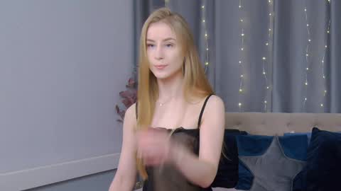 VioletSwone online show from 01.07.25
