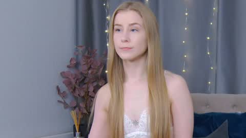 VioletSwone online show from 01.09.25