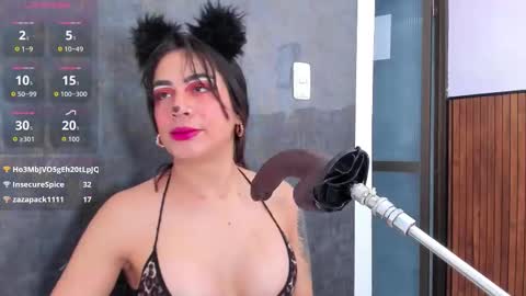 Snapshot of violett_collins_ chatting on 10.19.25 Violett online show from 10.19.25