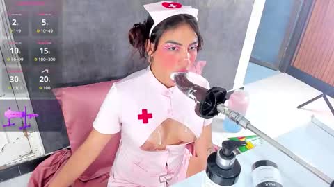 Snapshot of violett_collins_ chatting on 11.01.25 Violett online show from 11.01.25