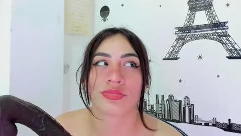 Snapshot of violett_collinss chatting on 07.06.26 violett_collinss online show from 07.06.26