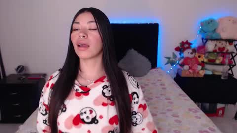 violeta  online show from 03.11.25