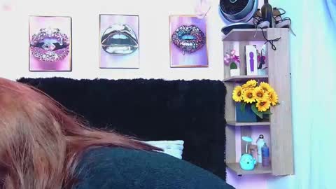 Snapshot of violett_froz chatting on 10.13.25 Violeta froz online show from 10.13.25