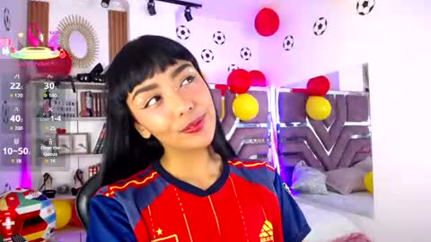Snapshot of violett_garden chatting on 06.26.26 Violet online show from 06.26.26