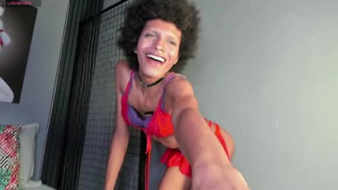 V I O L E T T E  online show from 04.17.26