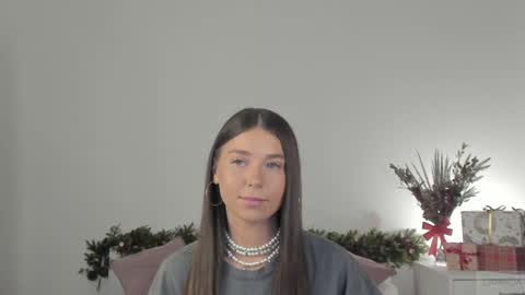violetta_finch online show from 12.21.24
