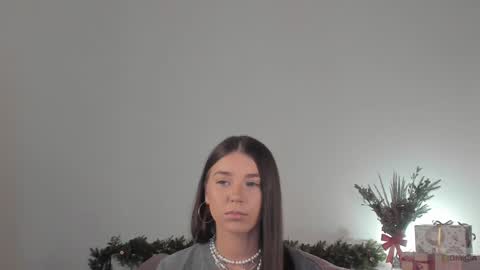 violetta_finch online show from 12.24.24