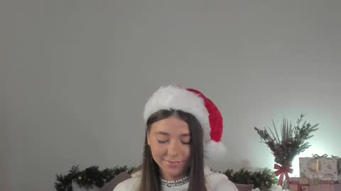 violetta_finch online show from 12.25.24