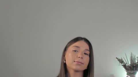 violetta_finch online show from 12.26.24