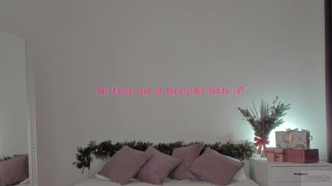 violetta_finch online show from 01.06.25