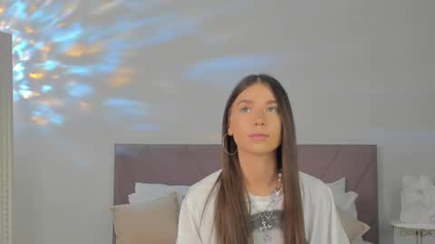 violetta_finch online show from 03.12.25