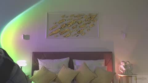 violetta_finch online show from 10.15.25