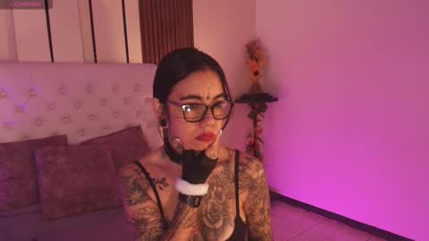 violettaalemida online show from 01.14.26