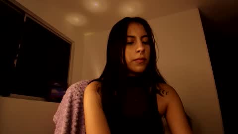 Snapshot of violettastars chatting on 10.01.25 Violetta....Follow me in Twitter... online show from 10.01.25