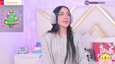 Snapshot of violettbloss chatting on 12.12.24 Violeta online show from 12.12.24