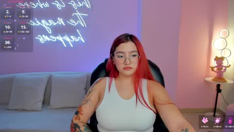 Violett Castel online show from 12.17.24