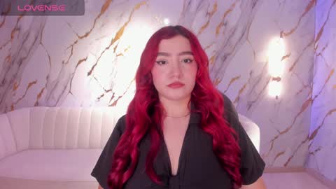Violett Castel online show from 02.15.25