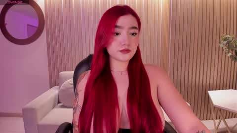 Violett Castel online show from 09.13.25